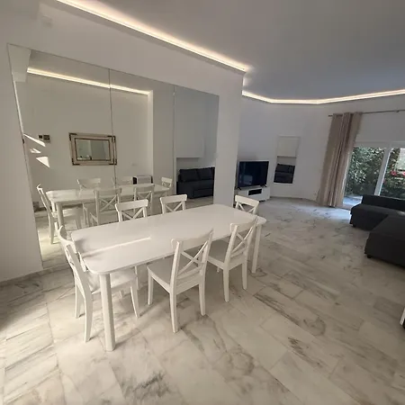 En 8 En 1ra Linea De Playa فيلة