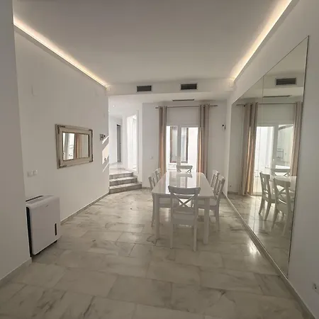 En 8 En 1ra Linea De Playa * ماربيا